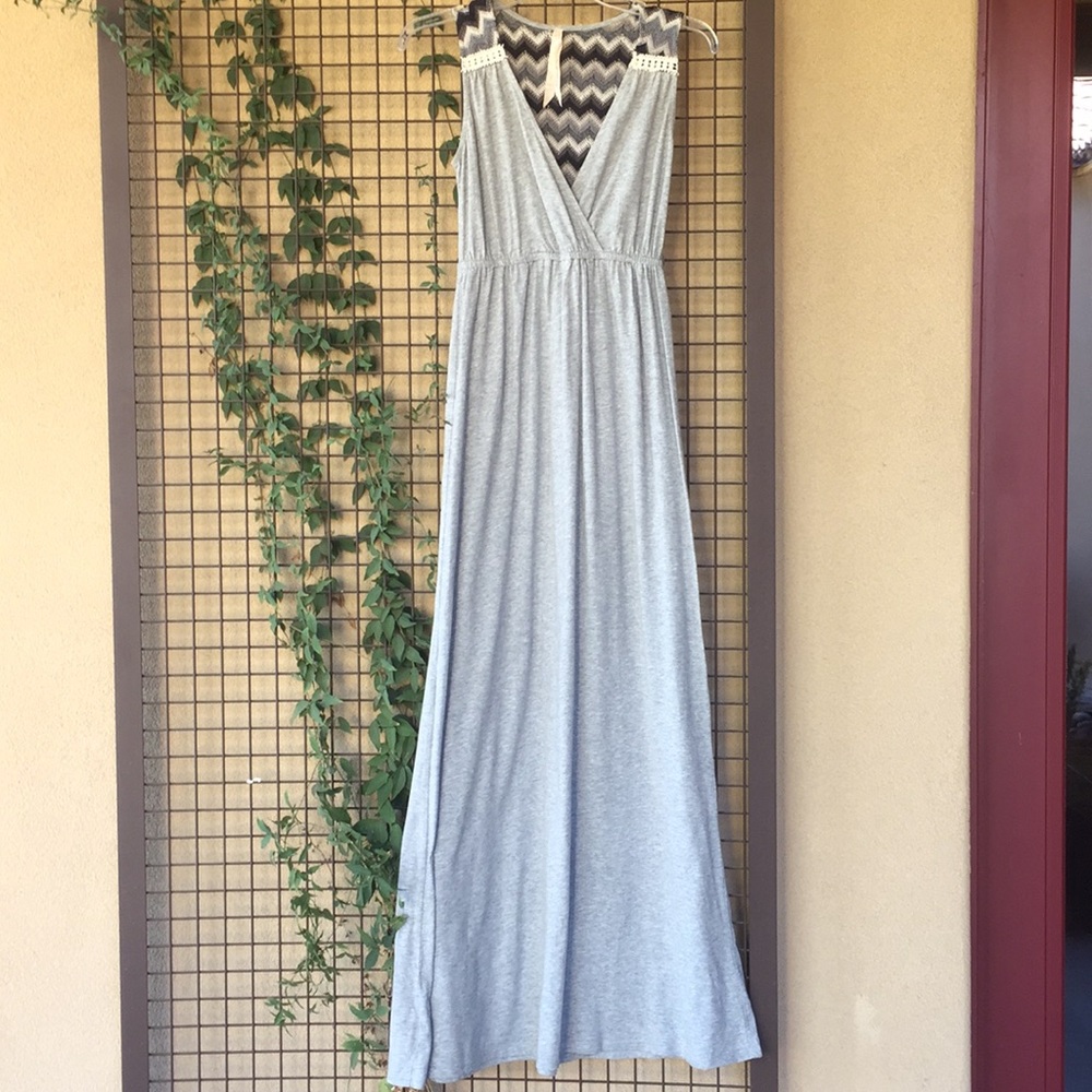 {Mystree} Like New! Size Small Maxi Dress